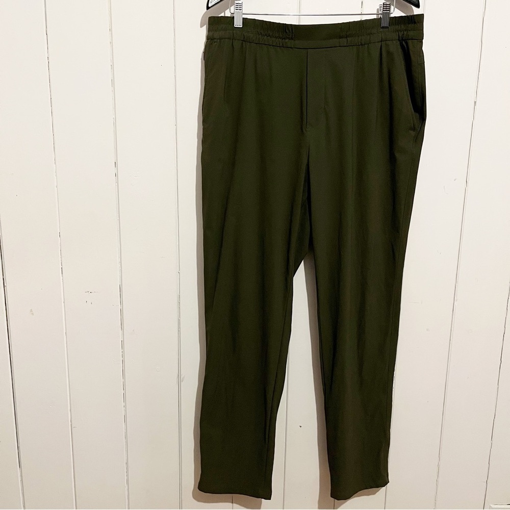 Denver Hayes Men's Olive Green Athletic Hybrid Comfort Dry FreshTech Pants.